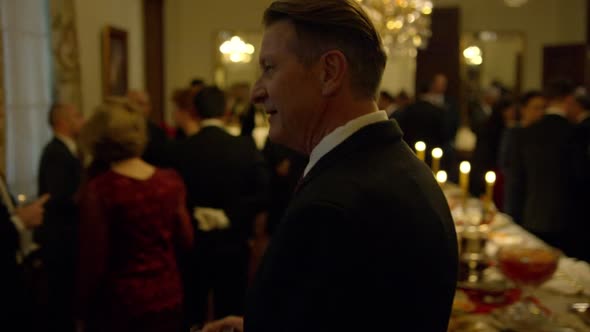 Náhled Narcos.S02E06.WEB.X264-DEFLATE.mkv (9)