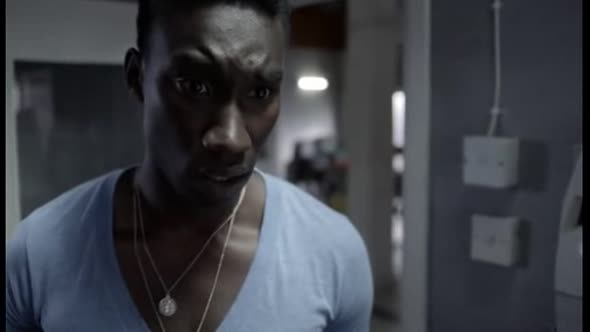Náhled Zmetci-(Misfits)-s04e04 CZ.avi (4)