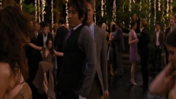 Náhled Twilight saga-Rozbřesk 1.část.avi (2)