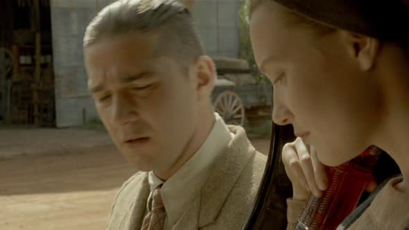 Náhled Země bez zákona - Lawless - 2012 BRrip CZdabing.avi (4)