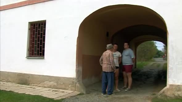 Náhled 04.Proc-bychom-se-netopili-E04-Andel-na-vode.avi (4)