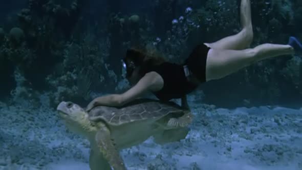 Náhled 04.Thunderball-1965.avi (4)