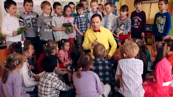 Náhled Miro Jaroš Pre ne - poslusne deti (2015) Novinka SK dabing Pro Děti.avi (9)