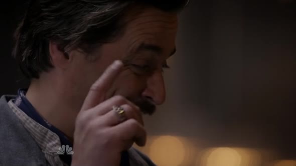 Náhled The.Blacklist.S01E20.HDTV.x264-LOL.mp4 (8)