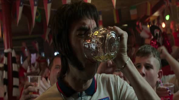 Náhled Grimsby (The Brothers Grimsby - 2016) 720p cz dabing komedie akční.avi (1)