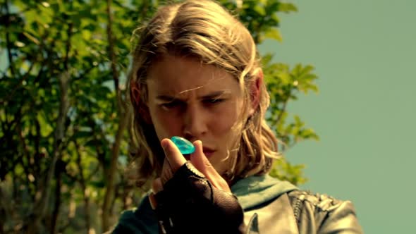 Náhled Letopisy.rodu.Shannara.S01E01.BDRip.XViD.CZ Dabing-Nicole.avi (5)