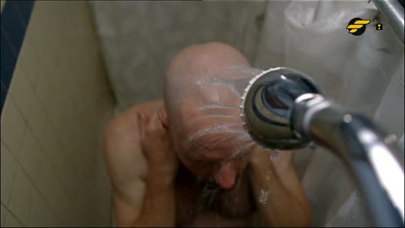 Náhled Pernikovy tata - Breaking Bad S05E08 Proplouvani nad tim vsim (CZ).mp4 (1)