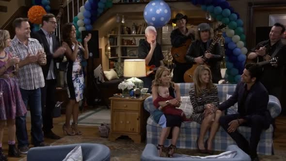 Náhled Fuller.House.S01E01.WEBRip.x264-SKGTV.mp4 (7)
