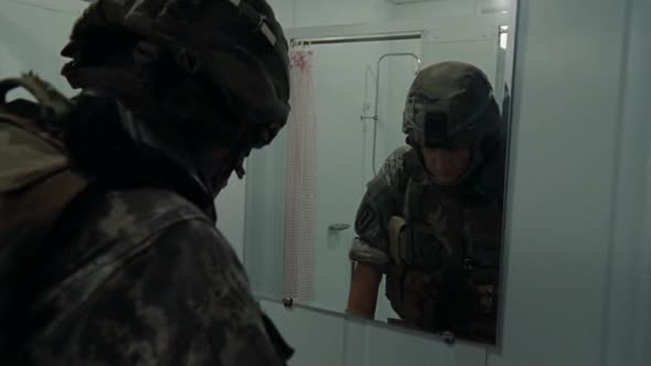 Náhled Smrt čeká všude - The Hurt Locker (2008).avi (10)