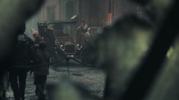 Náhled Gangy z Birminghamu S02E01 - Peaky Blinders - WEBrip CZdabing.avi (1)