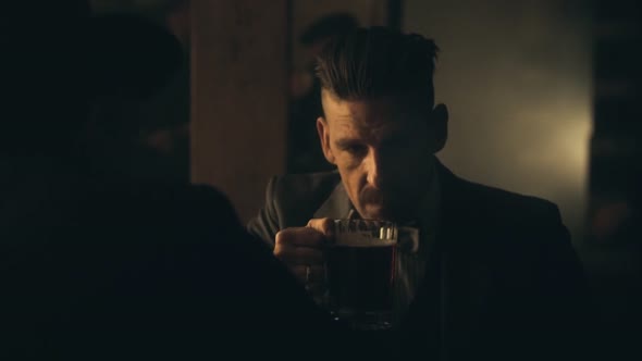 Náhled Peaky Blinders S01E05 - BRrip HD720p CZtitulky.mkv (2)
