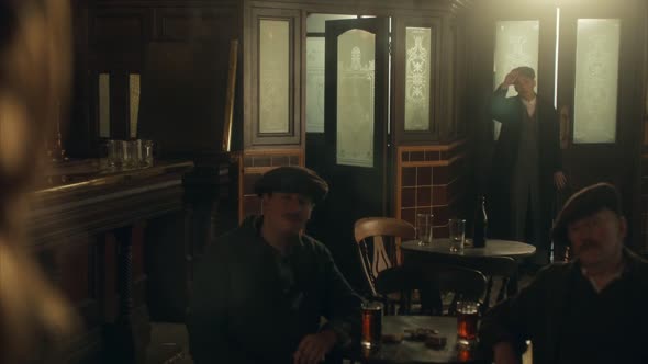 Náhled Peaky Blinders S01E05 - BRrip HD720p CZtitulky.mkv (7)