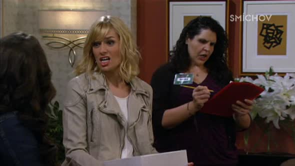 Náhled 2-Socky-S04E05---2-Broke-Girls---DVB-T-CZdabing.avi (3)