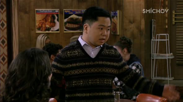 Náhled 2-Socky-S04E05---2-Broke-Girls---DVB-T-CZdabing.avi (7)