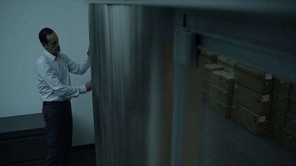 Náhled House.of.Cards.2013.S04E08.WEBRip.XviD-Nicole.avi (3)