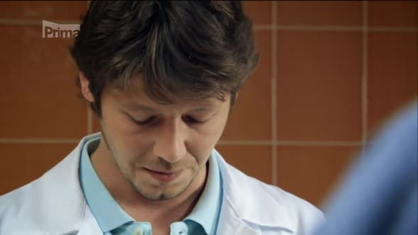 Náhled Dr.Ludsky.S01E03.Buh.spanku_CZ.avi (9)