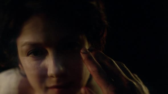Náhled Cizinka S01E16 - Outlander - WEB-DL CZdabing.mkv (6)