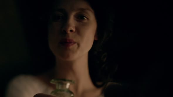 Náhled Cizinka S01E16 - Outlander - WEB-DL CZdabing.mkv (8)