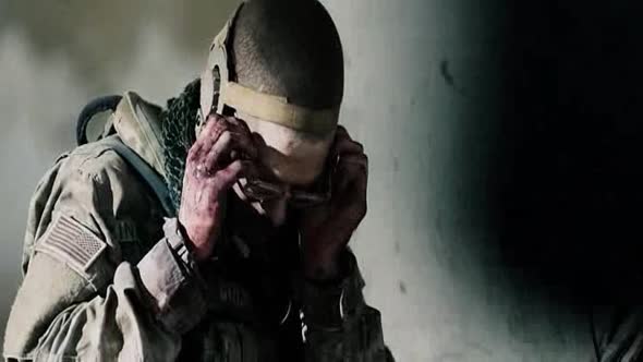 Náhled Monsters Dark Continent 2014 CZ tit.u obraze.avi (5)