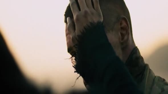 Náhled Monsters Dark Continent 2014 CZ tit.u obraze.avi (10)