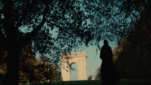 Náhled Pýcha,-předsudek-a-zombie---Pride-and-Prejudice-and-Zombies-(2016)-CZdab-Komedie--Horor--Romantický--Thriller.mkv (8)