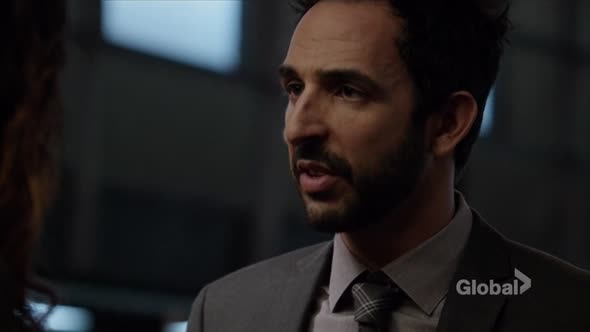 Náhled The.Blacklist.S04E04.HDTV.x264-KILLERS.mkv (2)