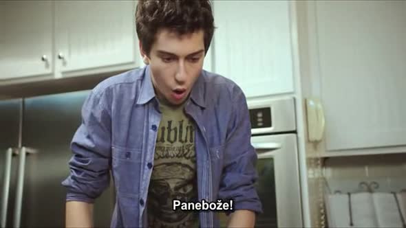 Náhled Behaving-Badly-cz-tit.v-obraze-komedie-2014-Selena-Gomez-Mary-Louise-Parker...avi (7)