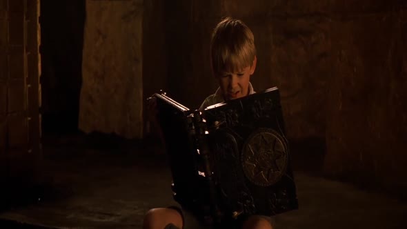 Náhled Mumie se vrací 2-2001.HD.BluRay.CZ.dabing.DVDRip.1080p.avi (10)