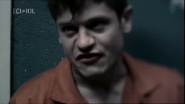 Náhled Zmetci-(Misfits)-s02e01-CZ.avi (6)