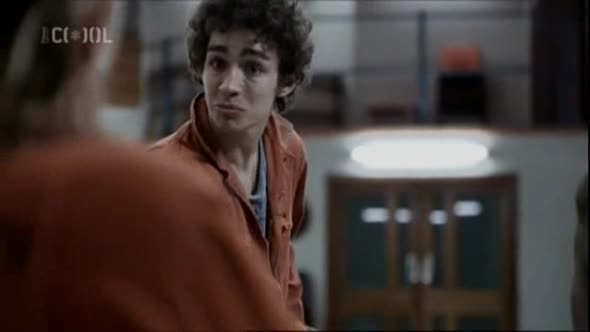 Náhled Zmetci-(Misfits)-s02e01-CZ.avi (7)