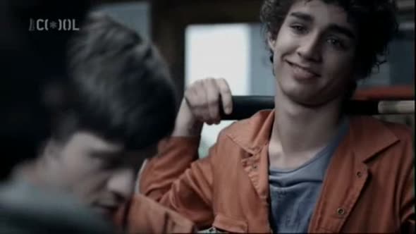 Náhled Zmetci-(Misfits)-s02e01-CZ.avi (8)