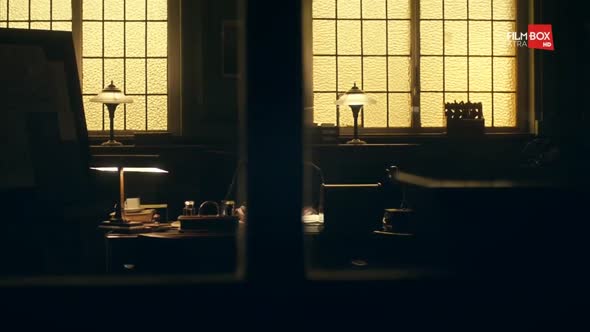 Náhled Peaky Blinders Gangy z Birminghamu S01E02 CZ dabing (720p).mkv (3)