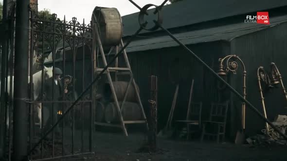 Náhled Peaky Blinders Gangy z Birminghamu S01E02 CZ dabing (720p).mkv (4)