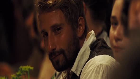 Náhled Daleko od hlučícího davu (2015- Far from the Madding Crowd) cz dabing, romantický, drama.avi (5)