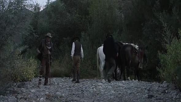 Náhled Kosti a skalp (Bone Tomahawk - 2015) cz dabing horor, western.avi (5)