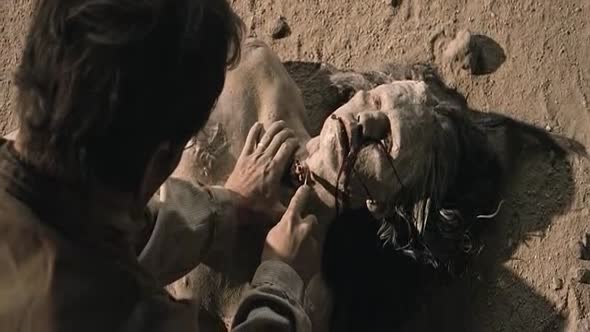 Náhled Kosti a skalp (Bone Tomahawk - 2015) cz dabing horor, western.avi (10)