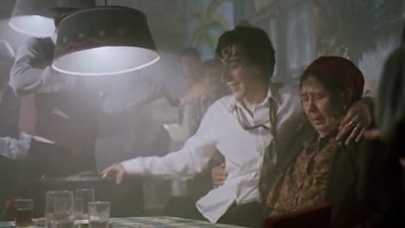 Náhled Dum-k-poveseni1988DvDRip.XviD.CZ.avi (8)