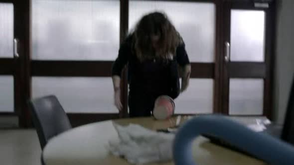 Náhled Misfits - Zmetci S04E07 - Misfits - DVDrip CZdabing.avi (4)