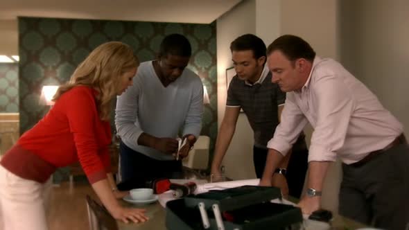 Náhled Podfukáři S05E02 - Hustle - DVDrip CZdabing.avi (8)