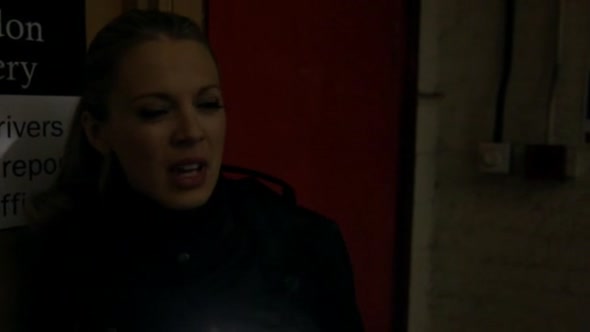 Náhled Podfukáři S05E02 - Hustle - DVDrip CZdabing.avi (9)
