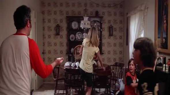 Náhled Blizka-setkani-tretiho-druhu-Close-Encounters-of-the-Third-Kind-480p-DVDrip-AC3-51-Cz-dab-1977.mkv (3)