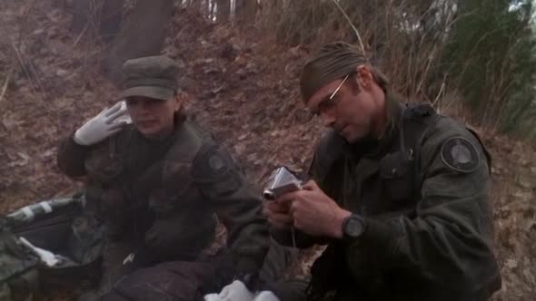 Náhled Hvezdna brana (Stargate-SG1) CZ 07x18 - Hrdinové 2 (Heroes - Part 2).avi (6)