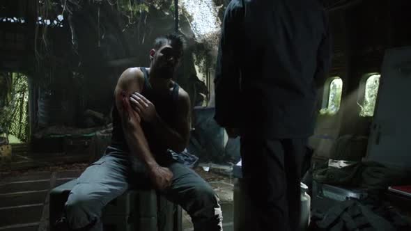Náhled Arrow.S01E14.BDRip.XviD.CZ-Mla.avi (10)